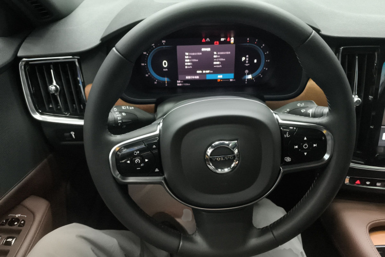 沃尔沃S90 2022款 B5 智逸豪华版中控内饰13