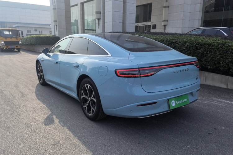 鸿蒙智行 智界S7 2025款 855km Max车身外观6005