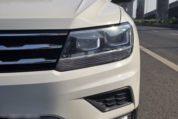 大众 途观L 2019款 330TSI 自动两驱风尚版 国VI车身外观6009