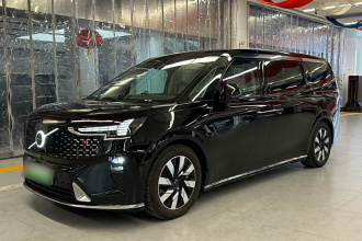 沃尔沃EM90 2025款 Ultra 六座