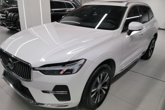 沃尔沃XC60 2025款 B5 四驱智逸豪华版