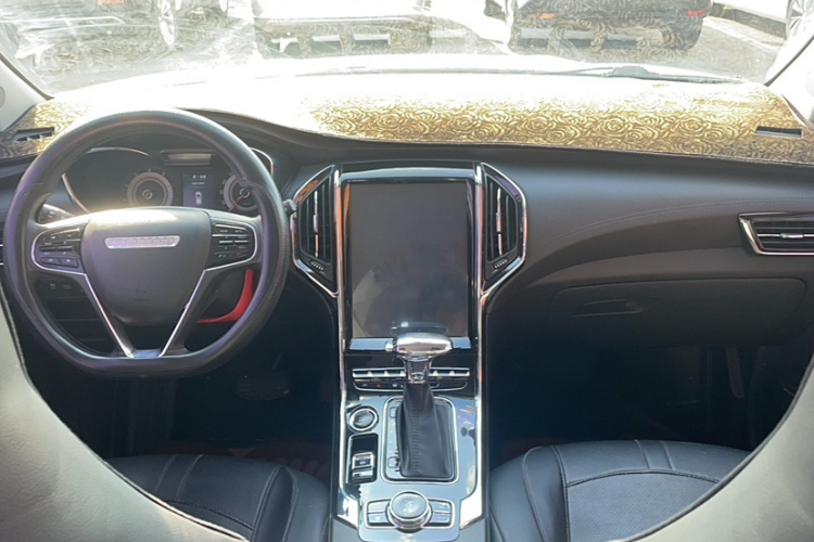 猎豹汽车 猎豹CS9 2017款 1.5L CVT舒适型中控内饰7001