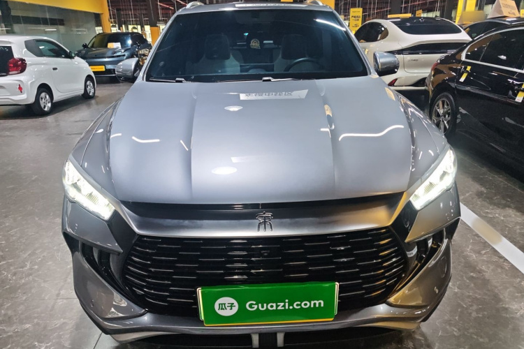 比亚迪 宋Pro新能源 2023款 冠军版 DM-i 71KM领先型车身外观2