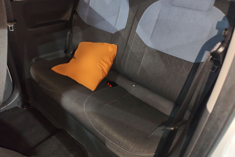 吉利银河 2023款 熊猫mini 200km 耐力熊中控内饰21