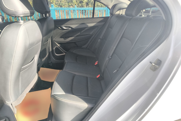 吉利汽车 帝豪 2021款 UP 1.5L CVT舒适型中控内饰21