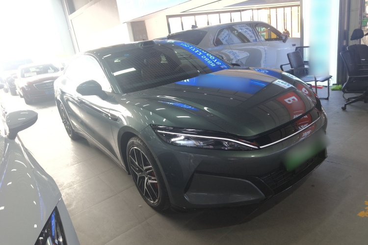 比亚迪 汉L 2025款 DM-p 四驱激光雷达旗舰型车身外观6002