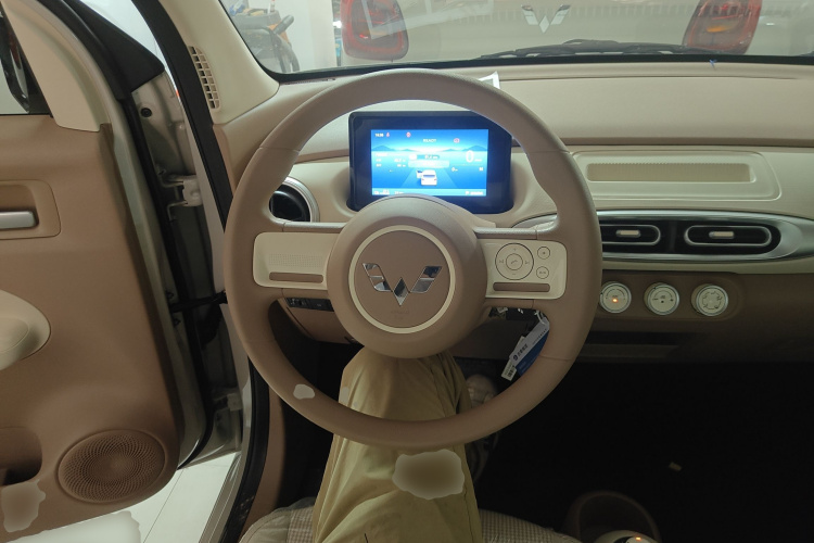 五菱汽车 宏光MINIEV 2025款 四门版 进阶款中控内饰13