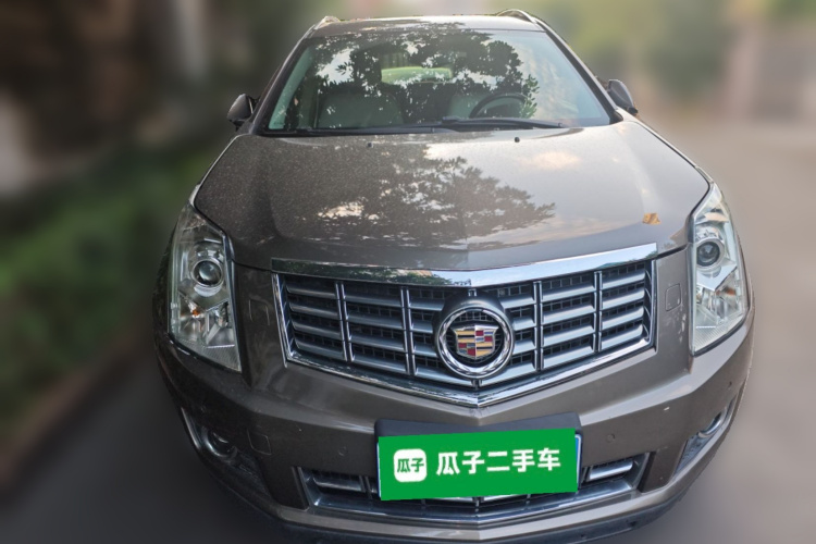 凯迪拉克SRX 2014款 3.0L 精英型车身外观2