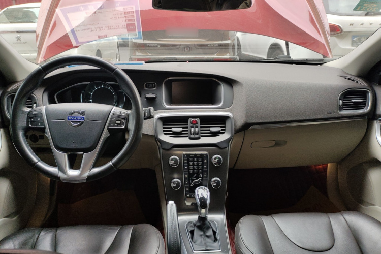 沃尔沃V40 2015款 1.6T 智雅版中控内饰12
