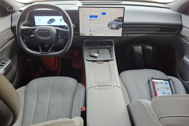 领克07 2024款 EM-P 126长续航 Halo中控内饰7002