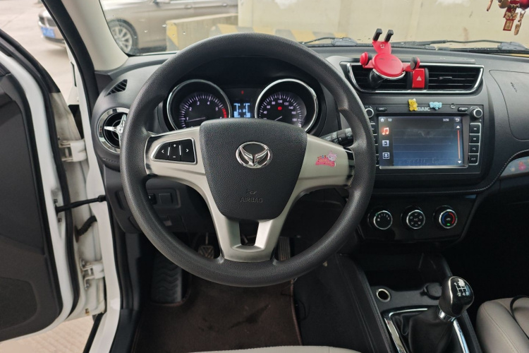 北汽幻速S3 2017款 1.5L 手动豪华型中控内饰13