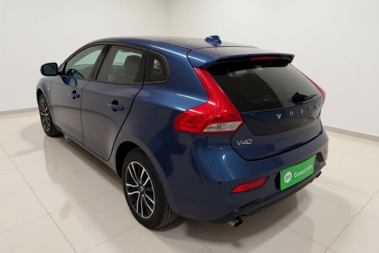 沃尔沃V40 2017款 T3 智逸版车身外观5