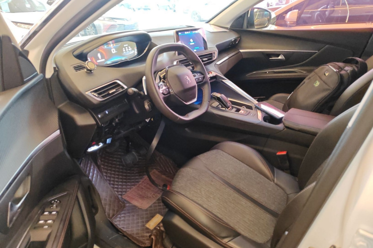 标致4008 2017款 350THP 精英版局部细节19