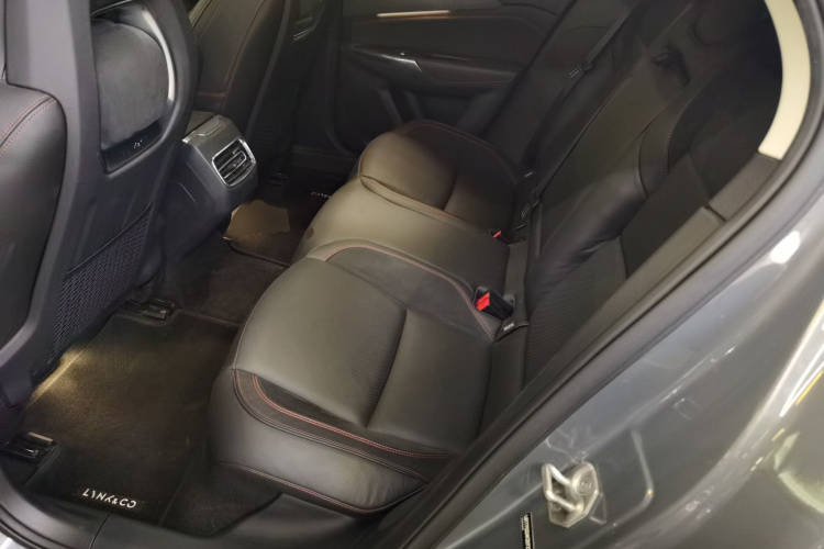 领克02 2019款 高能版 2.0T 自动两驱劲Pro版 国VI中控内饰21