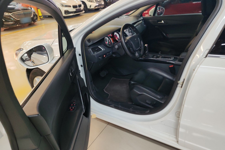 标致508 2015款 1.6THP 自动致臻版中控内饰7003