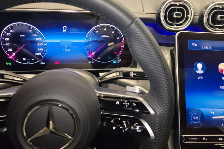 奔驰GLC 2023款 改款 GLC 260 L 4MATIC 豪华型 5座局部细节18