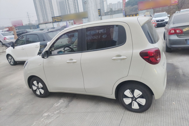 五菱汽车 宏光MINIEV 2025款 四门版 进阶款车身外观4