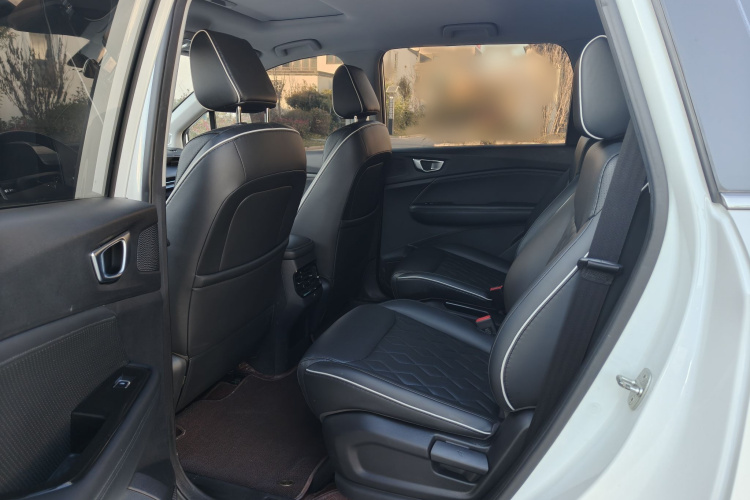 五菱汽车 五菱佳辰 2022款 1.5T CVT尊享旗舰型中控内饰7002