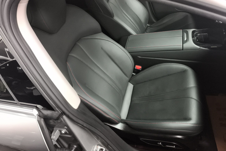 小鹏P7 2022款 480N+局部细节41