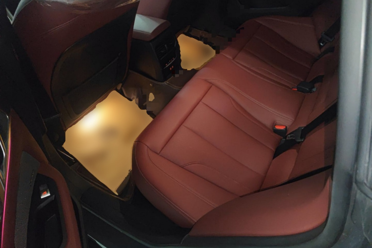 宝马4系 2023款 430i Gran Coupe M运动曜夜套装中控内饰7004