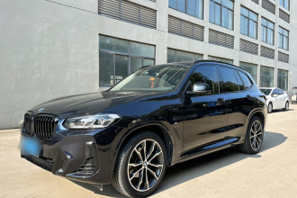 宝马X3 2023款 xDrive30i 领先型 M曜夜套装