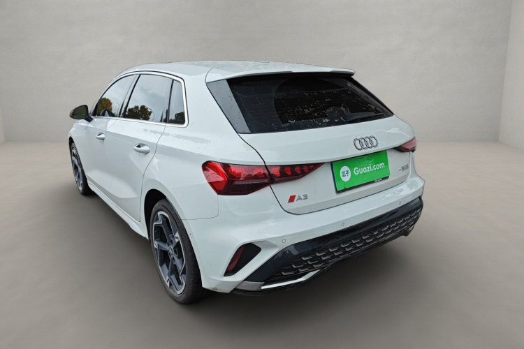 奥迪A3 2025款 Sportback 35TFSI 飞驰尊享型 +豪华臻选包车身外观5