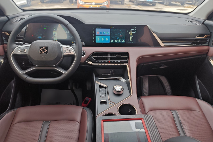 思皓X8 PLUS 2023款 1.5TGDI DCT智享版 7座中控内饰12