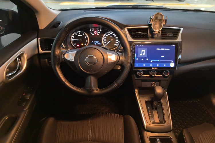 日产 轩逸 2024款 改款 经典 1.6XE CVT舒适版中控内饰13