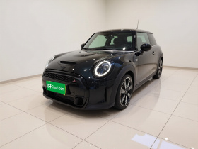 MINI 2023款 改款 2.0T COOPER S 艺术家