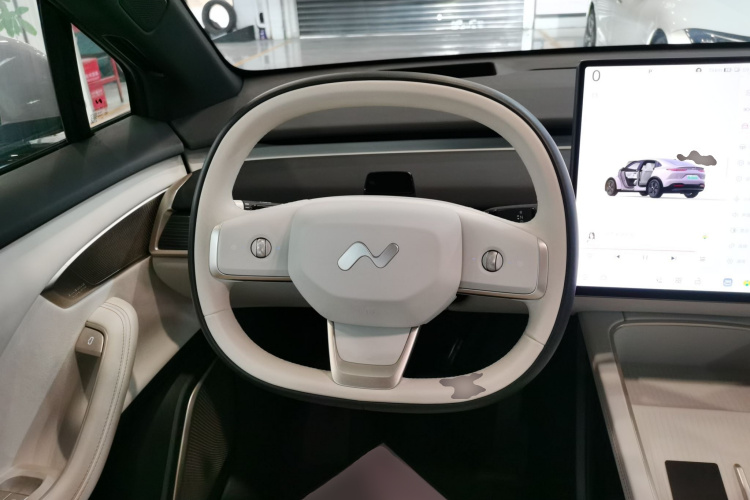 乐道L60 2024款 60kWh 后驱版中控内饰13