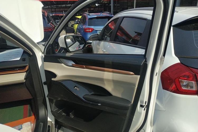 哈弗H6 2021款 第三代 1.5T 自动两驱Max中控内饰42