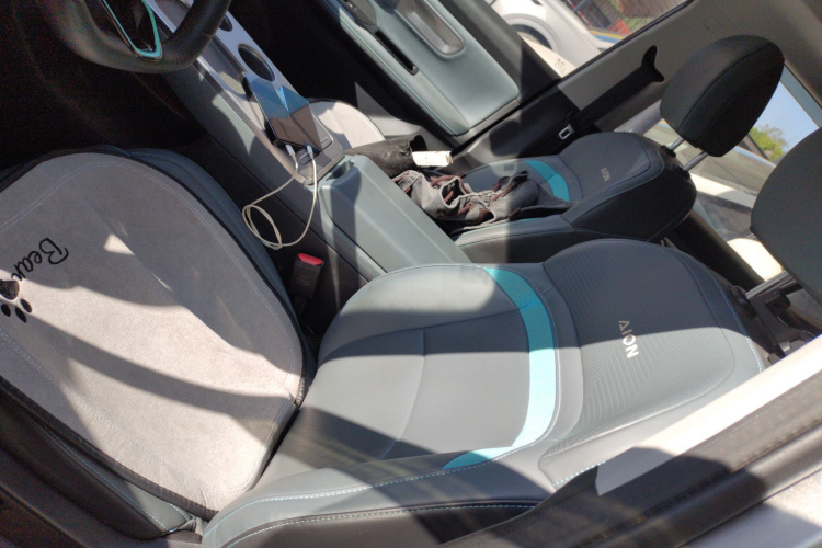 埃安 AION Y 2023款 Plus 610 智领版 三元锂中控内饰19