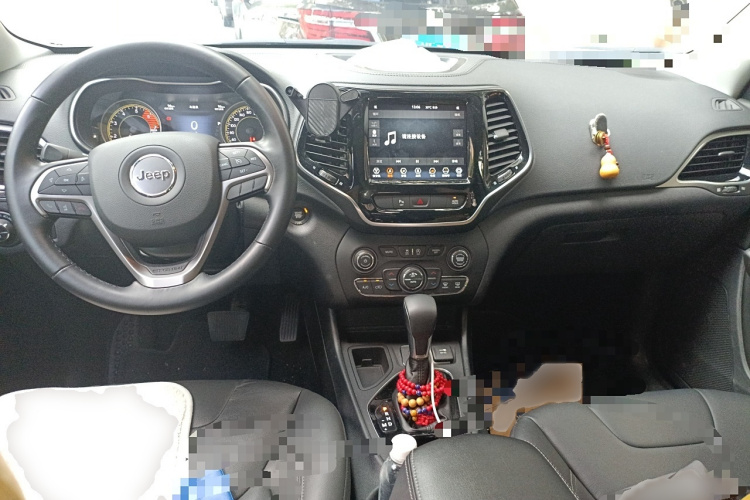 Jeep 自由光 2020款 2.0T 两驱领先版中控内饰7002