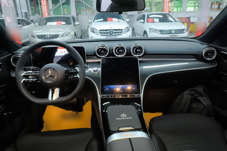 奔驰C级新能源 2024款 改款三 C 350 eL中控内饰12