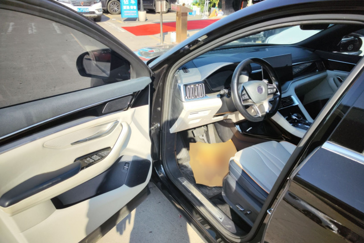 比亚迪 宋PLUS新能源 2021款 DM-i 110KM 旗舰PLUS中控内饰7003