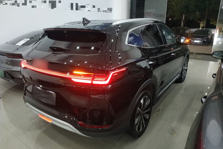 比亚迪 宋PLUS新能源 2025款 DM-i 智驾版 160KM 旗舰型车身外观6005