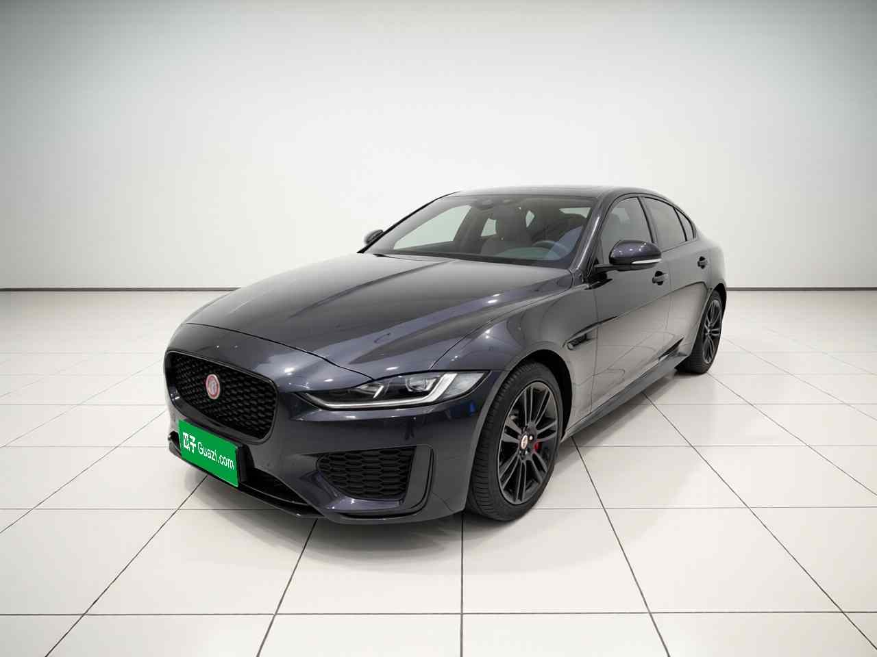 捷豹XEL 2025款 2.0T 250PS R-DYNAMIC 90周年典藏版(2)