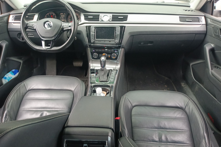 大众 帕萨特 2016款 280TSI DSG尊荣版中控内饰7002