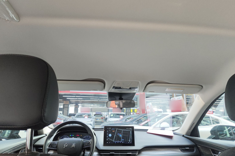 红旗E-QM5 2022款 431km 充电乐享版中控内饰22