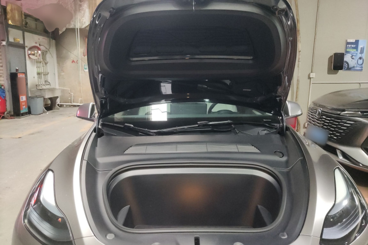 特斯拉 Model Y 2024款 后轮驱动版机舱底盘24