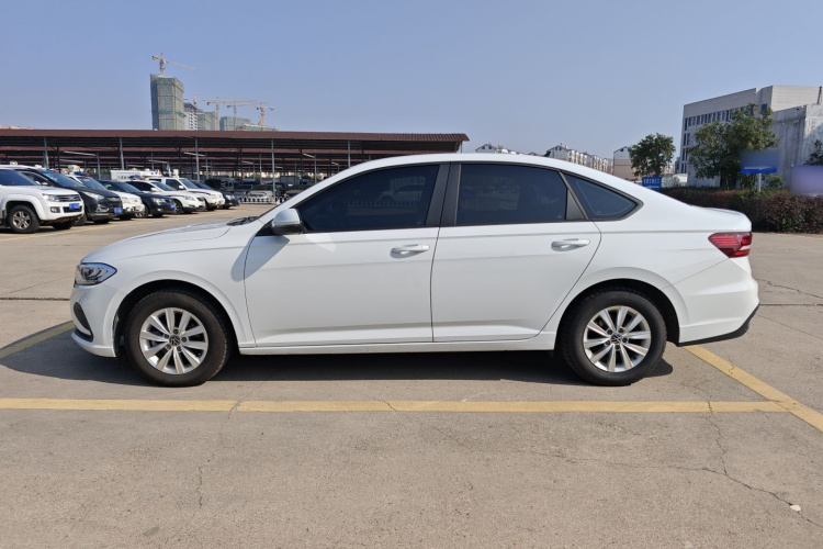 大众 朗逸 2023款 1.5L 自动得逸版车身外观4