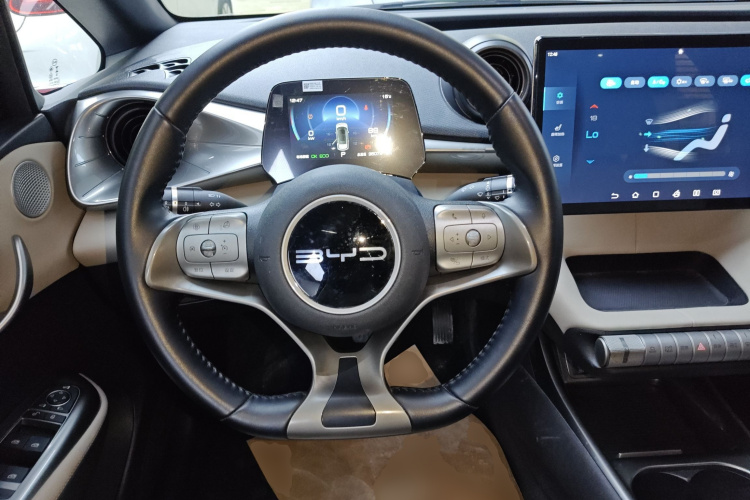 比亚迪 海豚 2023款 420km 时尚版中控内饰13