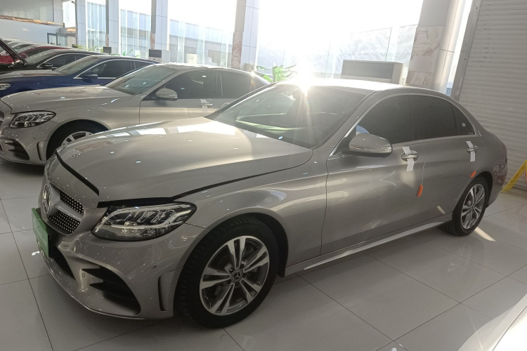 奔驰C级 2020款 C 200 L 时尚型运动版车身外观4