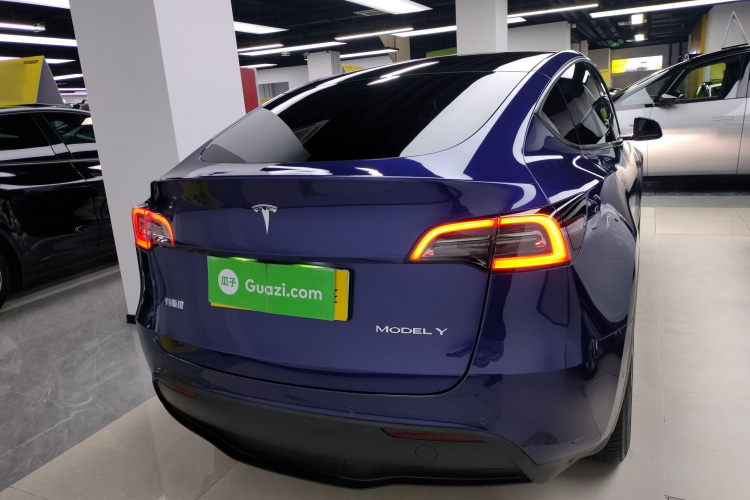 特斯拉 Model Y 2022款 长续航全轮驱动版车身外观6004