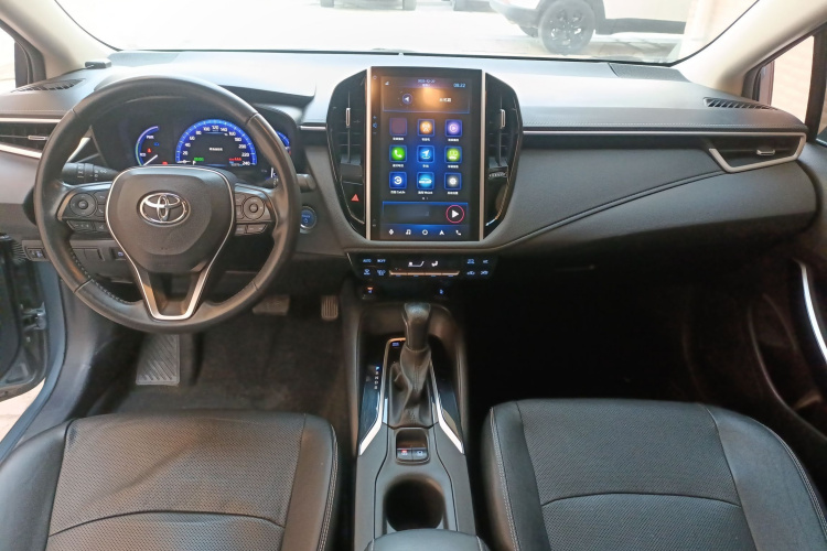 丰田 卡罗拉 2019款 双擎 1.8L E-CVT旗舰版中控内饰7002