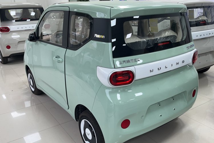 五菱汽车 宏光MINIEV 2024款 第三代 215km 青春版车身外观6005