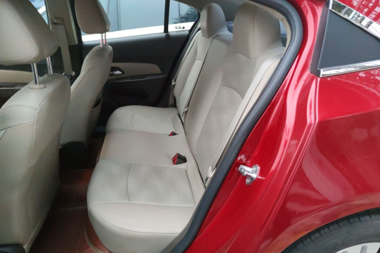 雪佛兰 科鲁兹 2015款 1.5L 经典 SE AT中控内饰7004