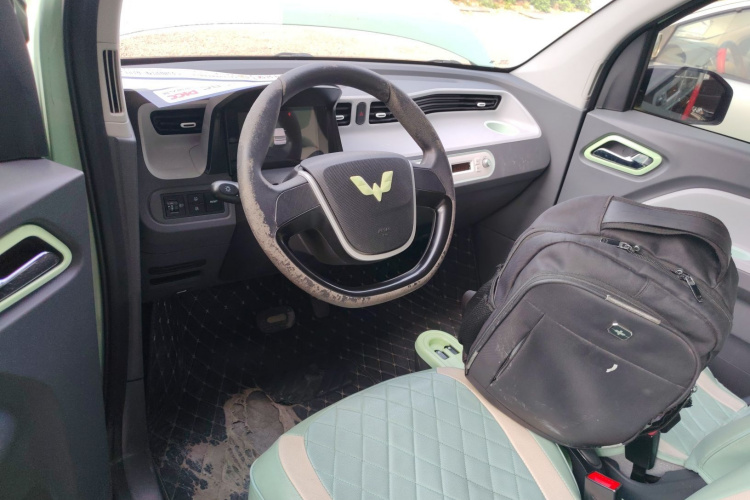 五菱汽车 宏光MINIEV 2021款 马卡龙臻享款 磷酸铁锂中控内饰7002