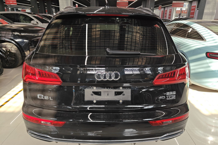 奥迪Q5L 2020款 改款 40 TFSI 荣享时尚型车身外观6004