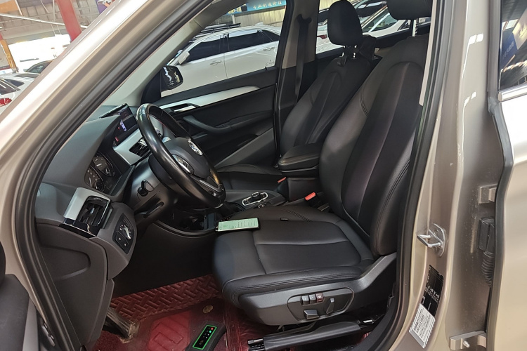 宝马X1 2019款 sDrive20Li 领先型局部细节19